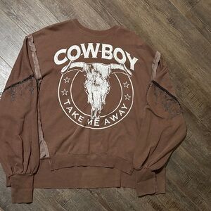 Cowboy Graphic high-low Pullover